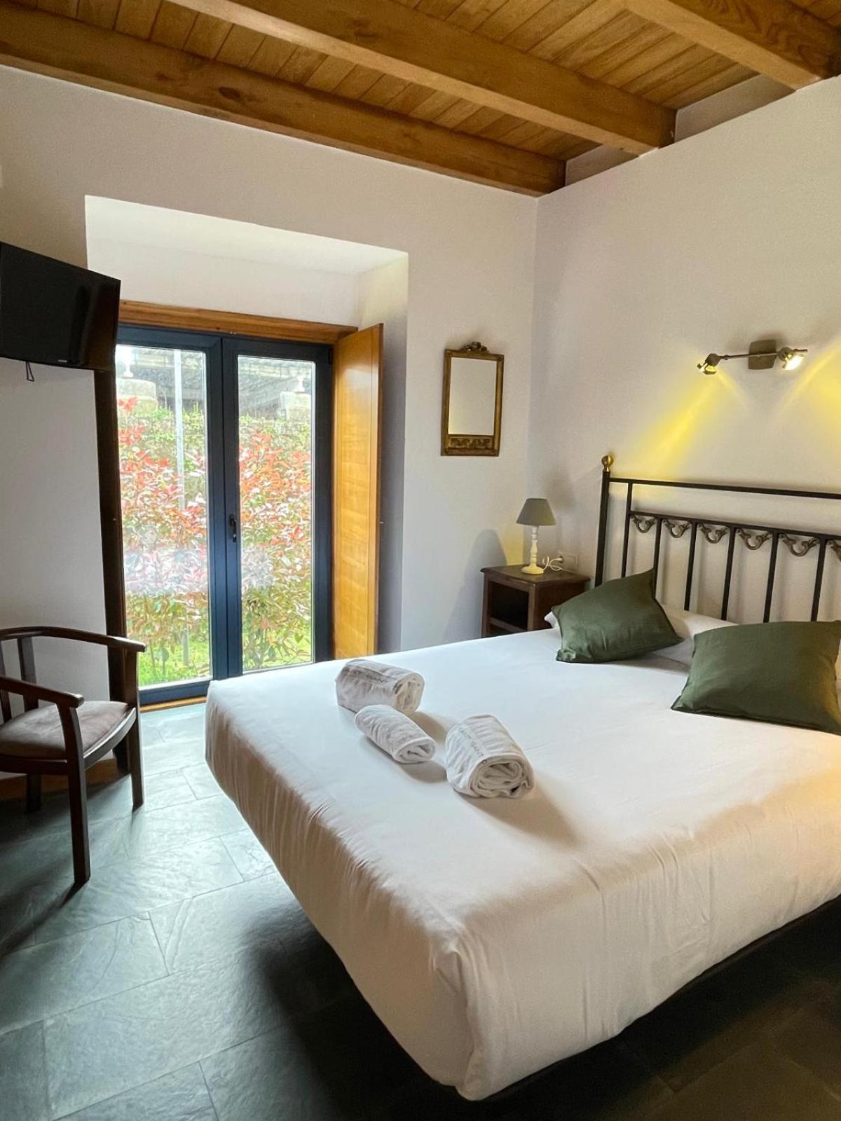 A Ribeira Do Tambre Guest House Troitosende Exterior photo