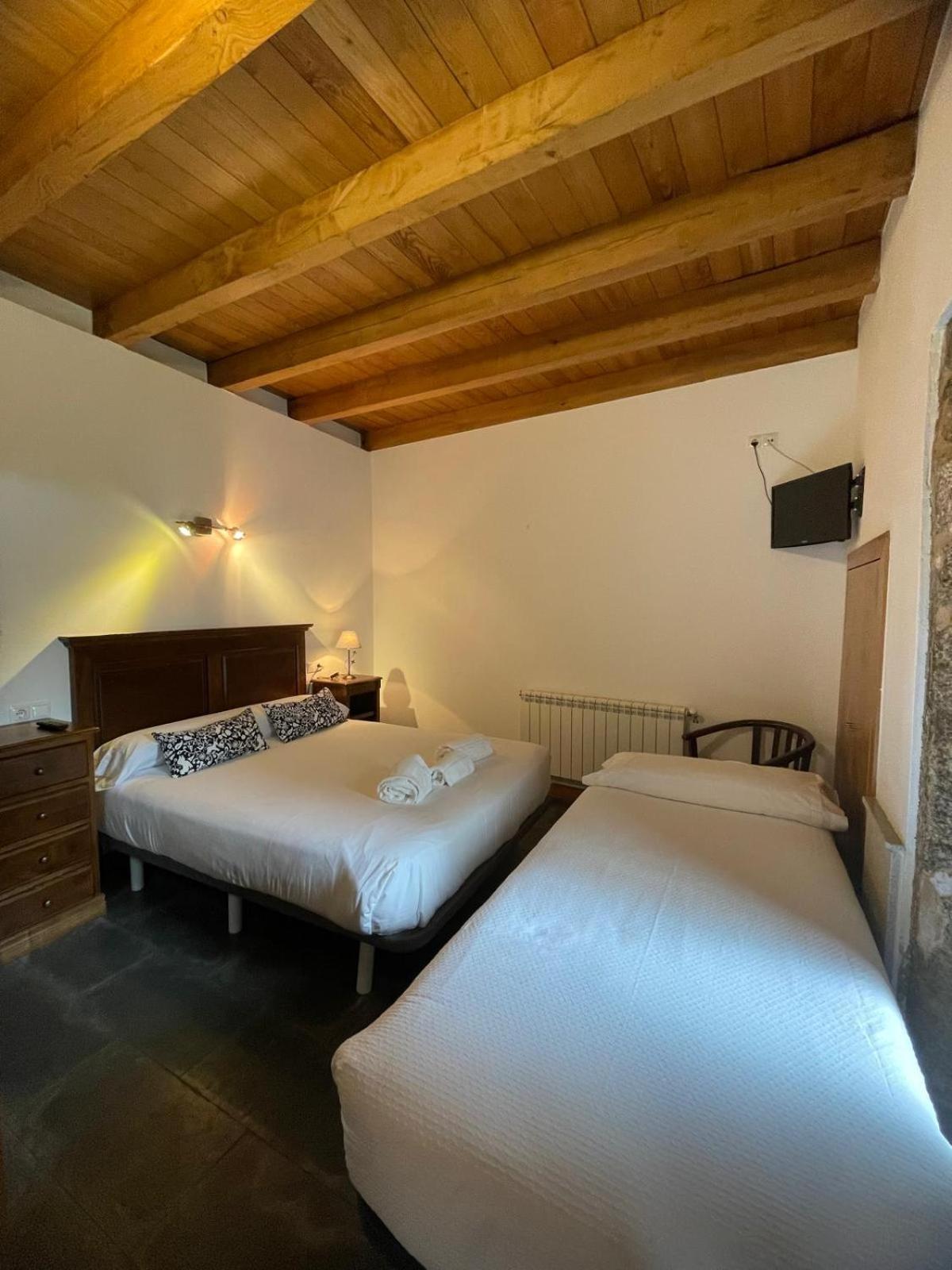A Ribeira Do Tambre Guest House Troitosende Exterior photo